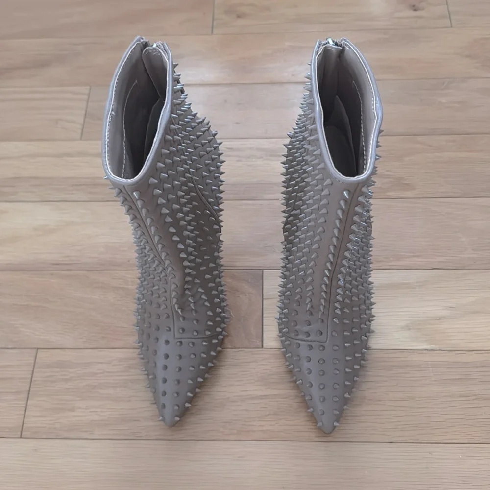 Steve Madden | Vapor Mocha Ankle Booties | Spike Heel | Size 7